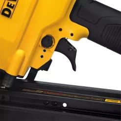 Nail Guns DEWALT Pneumatic 21° Collated Framing Nailer With Bonus Pneumatic 15° Coil Roofing Nailer -Deals Power Tool Accessories Store dewalt framing nailers dwf83pl45rn fa 1000
