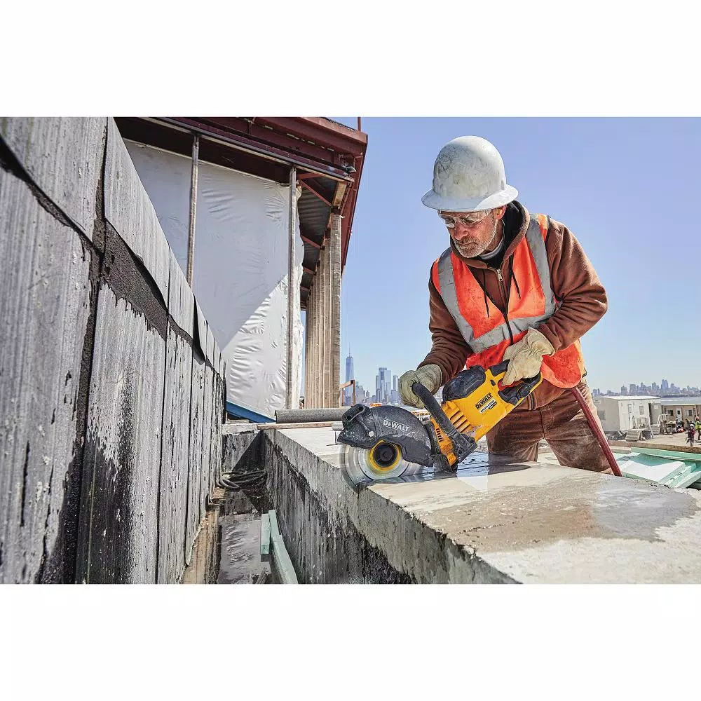 Power Tool Batteries DEWALT FLEXVOLT 20-Volt/60-Volt MAX Lithium-Ion 12.0Ah Battery (4-Pack) 8 Power Tool Batteries DEWALT FLEXVOLT 20-Volt/60-Volt MAX Lithium-Ion 12.0Ah Battery (4-Pack) - Image 6