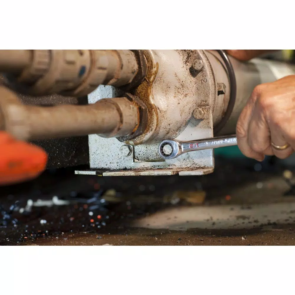 Wrenches GEARWRENCH 15 Mm 120XP Universal Spline XL GearBox Flex Head Ratcheting Wrench 5 Wrenches GEARWRENCH 15 Mm 120XP Universal Spline XL GearBox Flex Head Ratcheting Wrench - Image 3