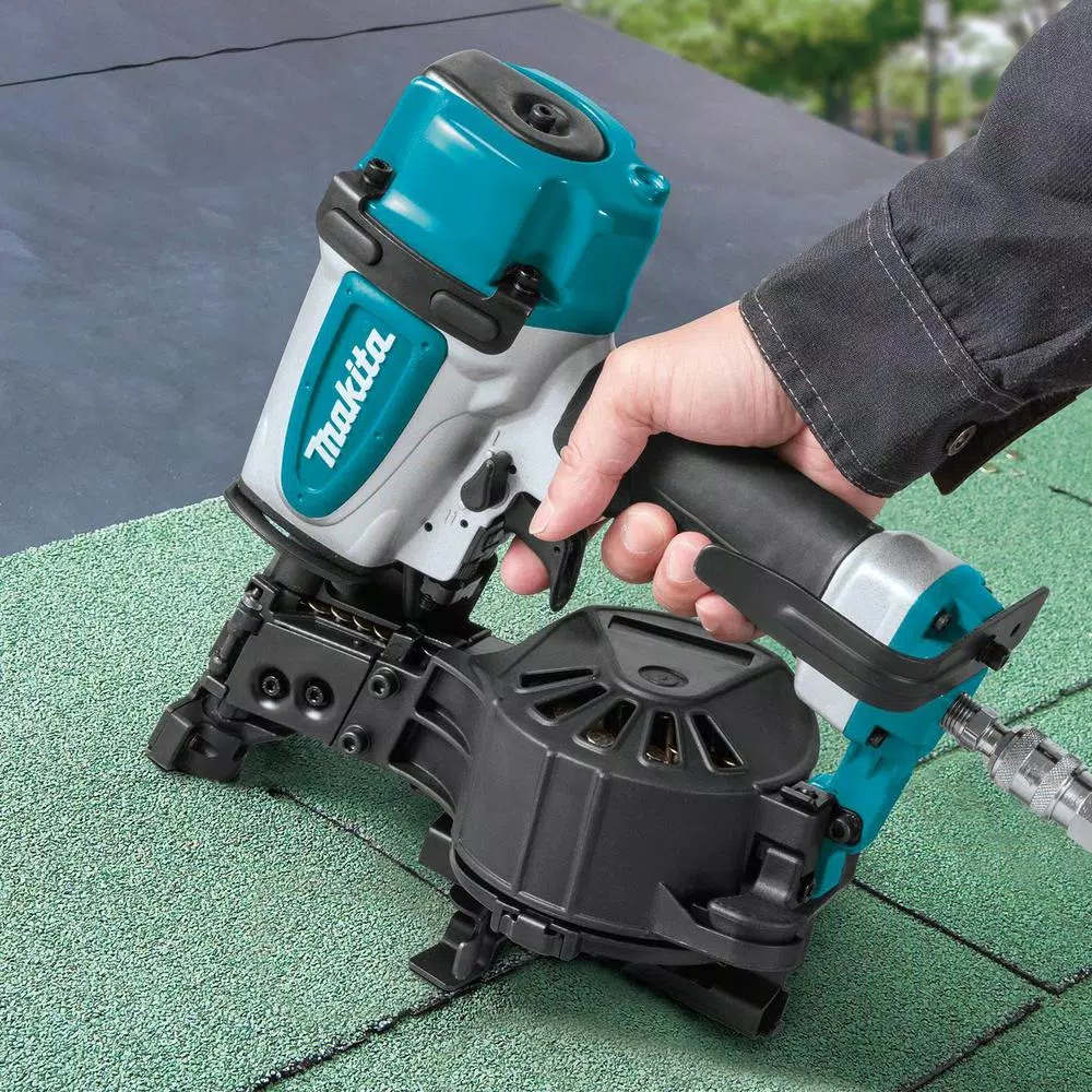 Nail Guns Makita 15 Degree 1-3/4 In. Pneumatic Coil Roofing Nailer 5 Nail Guns Makita 15 Degree 1-3/4 In. Pneumatic Coil Roofing Nailer - Image 3