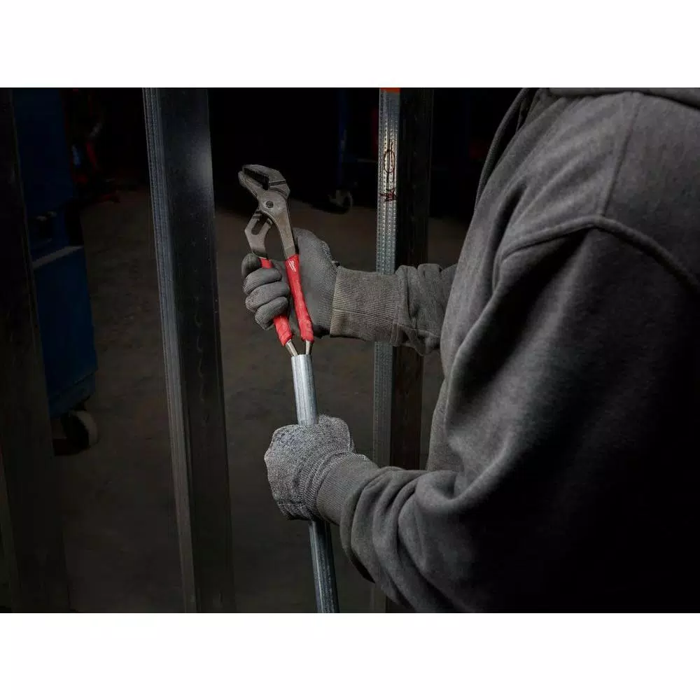 Milwaukee 6 In./8 In./10 In. Straight-Jaw And V-Jaws Pliers Set (4-Piece) 11 Milwaukee 6 In./8 In./10 In. Straight-Jaw And V-Jaws Pliers Set (4-Piece) - Image 9