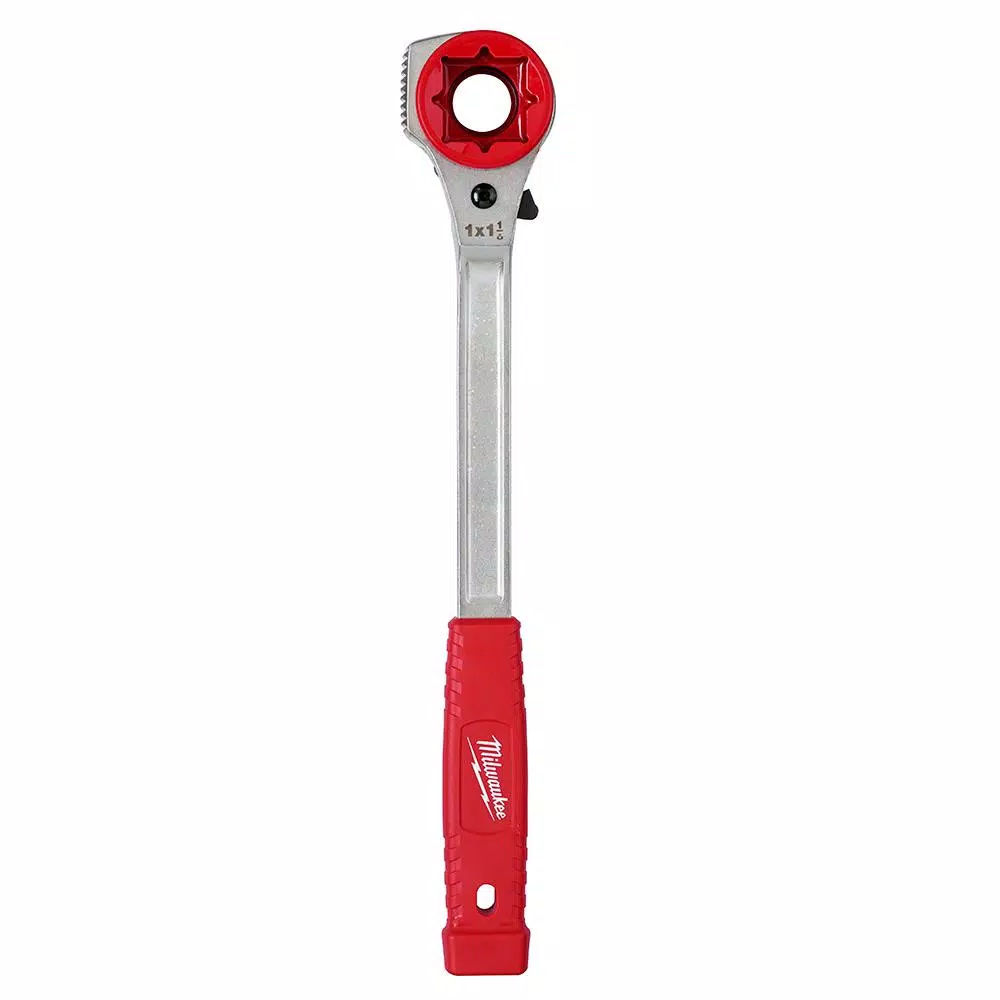 Wrenches Milwaukee Lineman’s High Leverage Ratcheting Wrench With Milled Strike Face 5 Wrenches Milwaukee Lineman’s High Leverage Ratcheting Wrench With Milled Strike Face - Image 3