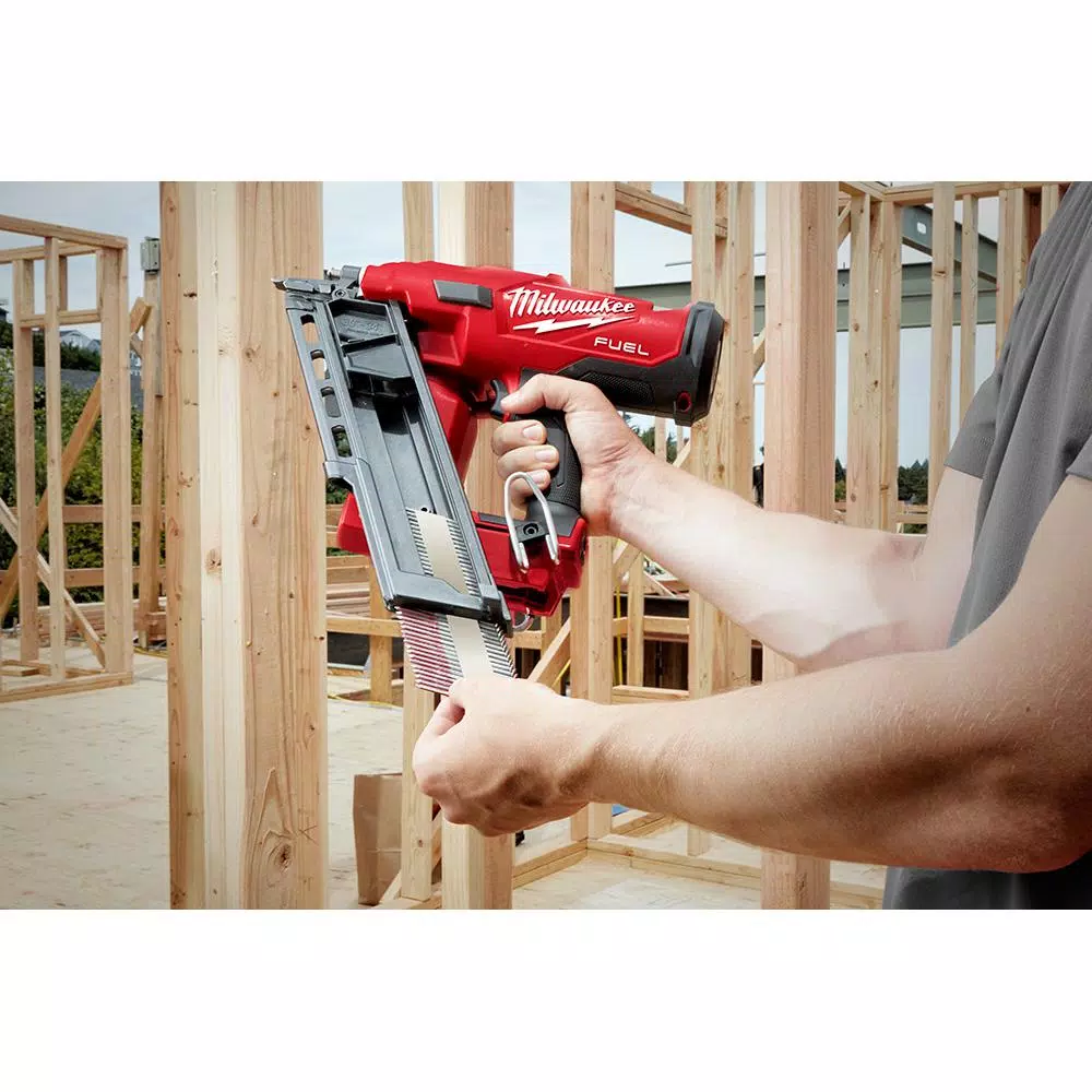Nail Guns Milwaukee M18 FUEL 3-1/2 In. 18-Volt 30-Degree Lithium-Ion Brushless Framing Nailer Kit And Performance Safety Glasses With Gasket 12 Nail Guns Milwaukee M18 FUEL 3-1/2 In. 18-Volt 30-Degree Lithium-Ion Brushless Framing Nailer Kit And Performance Safety Glasses With Gasket - Image 10