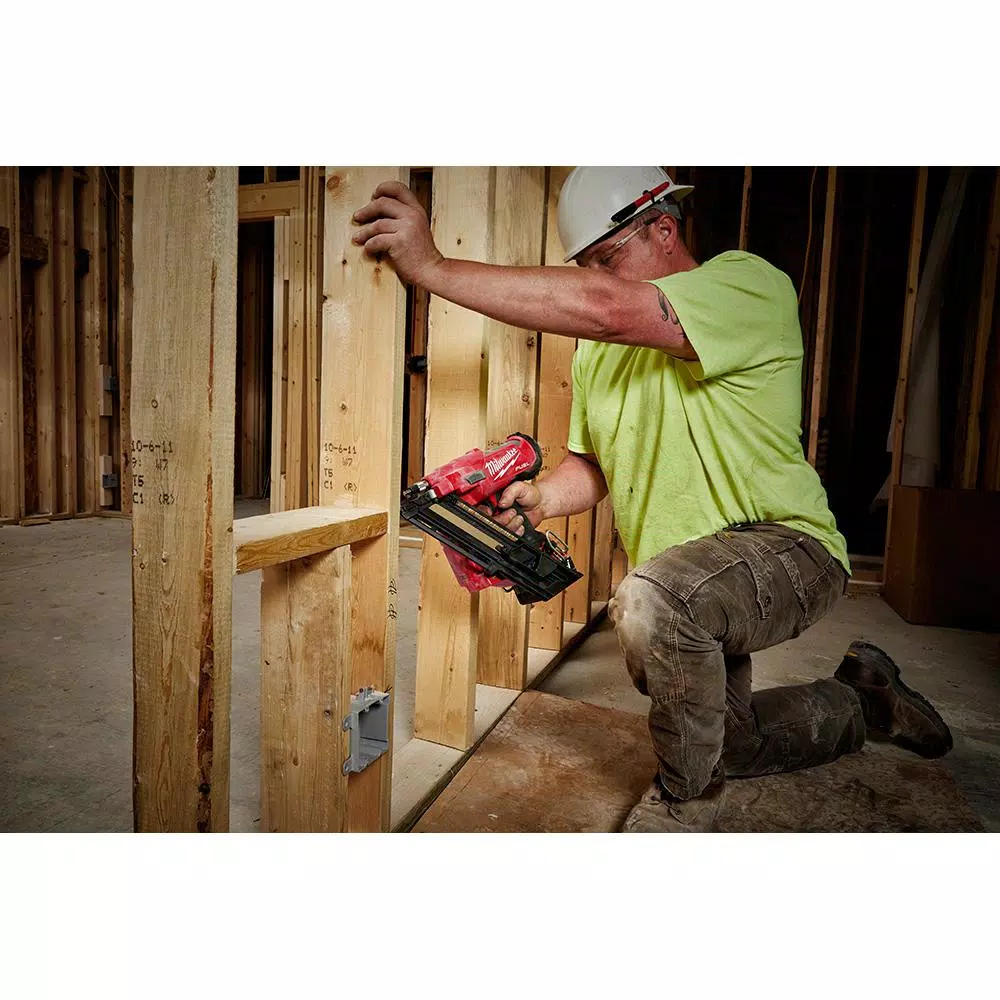 Nail Guns Milwaukee M18 FUEL 3-1/2 In. 18-Volt 30-Degree Lithium-Ion Brushless Framing Nailer Kit And Performance Safety Glasses With Gasket 11 Nail Guns Milwaukee M18 FUEL 3-1/2 In. 18-Volt 30-Degree Lithium-Ion Brushless Framing Nailer Kit And Performance Safety Glasses With Gasket - Image 9