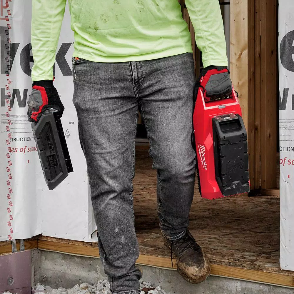 Power Tool Batteries Milwaukee MX FUEL Lithium-Ion REDLITHIUM BOLT-ON Expansion Kit With 2 XC406 Batteries And Charger 11 Power Tool Batteries Milwaukee MX FUEL Lithium-Ion REDLITHIUM BOLT-ON Expansion Kit With 2 XC406 Batteries And Charger - Image 9