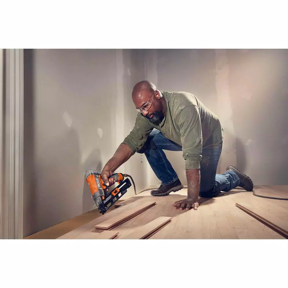 Nail Guns RIDGID 15-Gauge 2-1/2 In. Angled Finish Nailer With CLEAN DRIVE Technology, Tool Bag, And Sample Nails 8 Nail Guns RIDGID 15-Gauge 2-1/2 In. Angled Finish Nailer With CLEAN DRIVE Technology, Tool Bag, And Sample Nails - Image 6